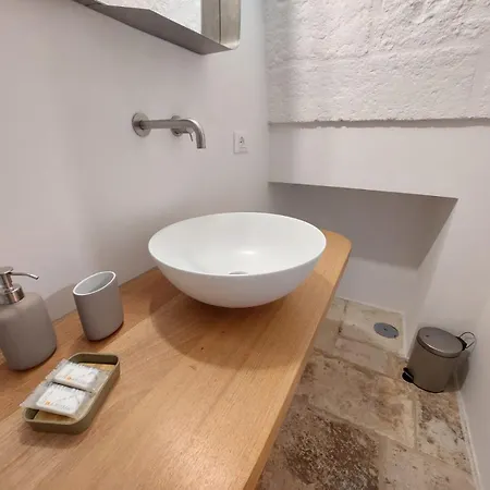 Corso Perrini, 68 * Fasano