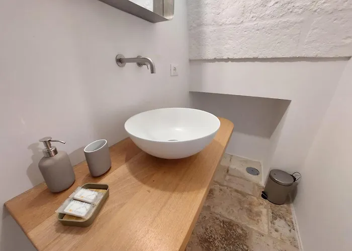 Corso Perrini, 68 * פאסאנו